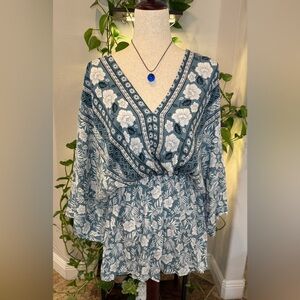 Cupshe Teal and White Floral V-Neck Romper